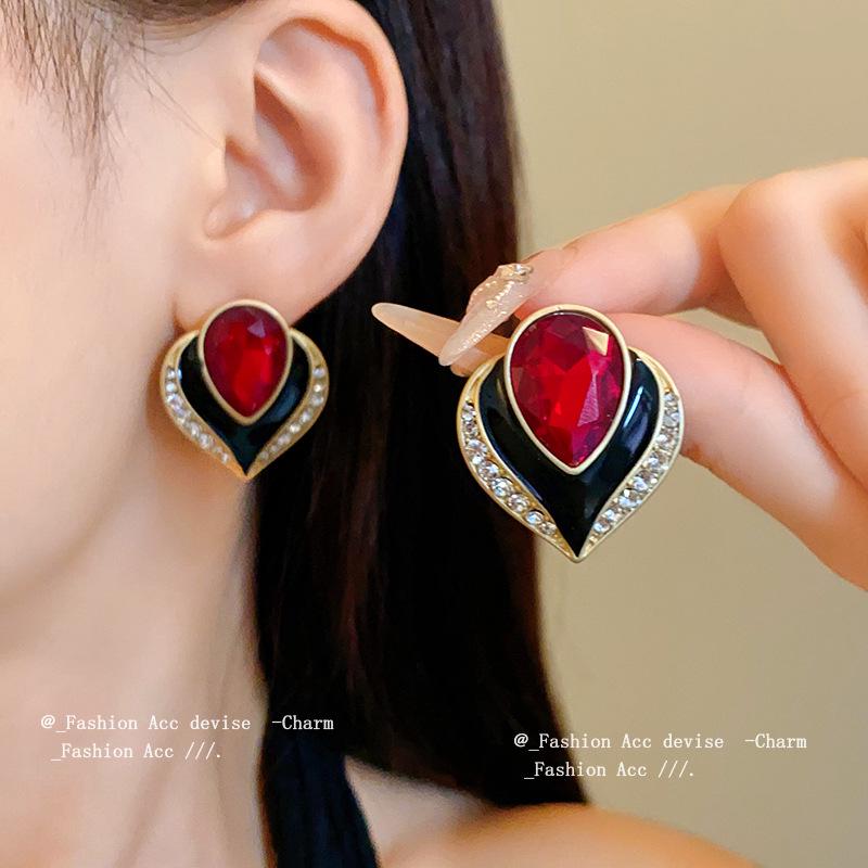 Серебряные серьги-капли с маслом, персиковое сердце с бриллиантами, винтажный стиль середины века для женщин
Серебряные серьги-капли с маслом, персиковое сердце с бриллиантами, винтажный стиль середины века для женщин
