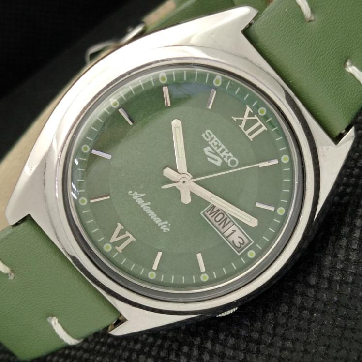 USED VINTAGE SEIKO 5 AUTOMATIC 7009A JAPAN MENS D/D GREEN WATCH 608h-a316632-2 SKU608h-a316632
USED VINTAGE SEIKO 5 AUTOMATIC 7009A JAPAN MENS D/D GREEN WATCH 608h-a316632-2 SKU608h-a316632