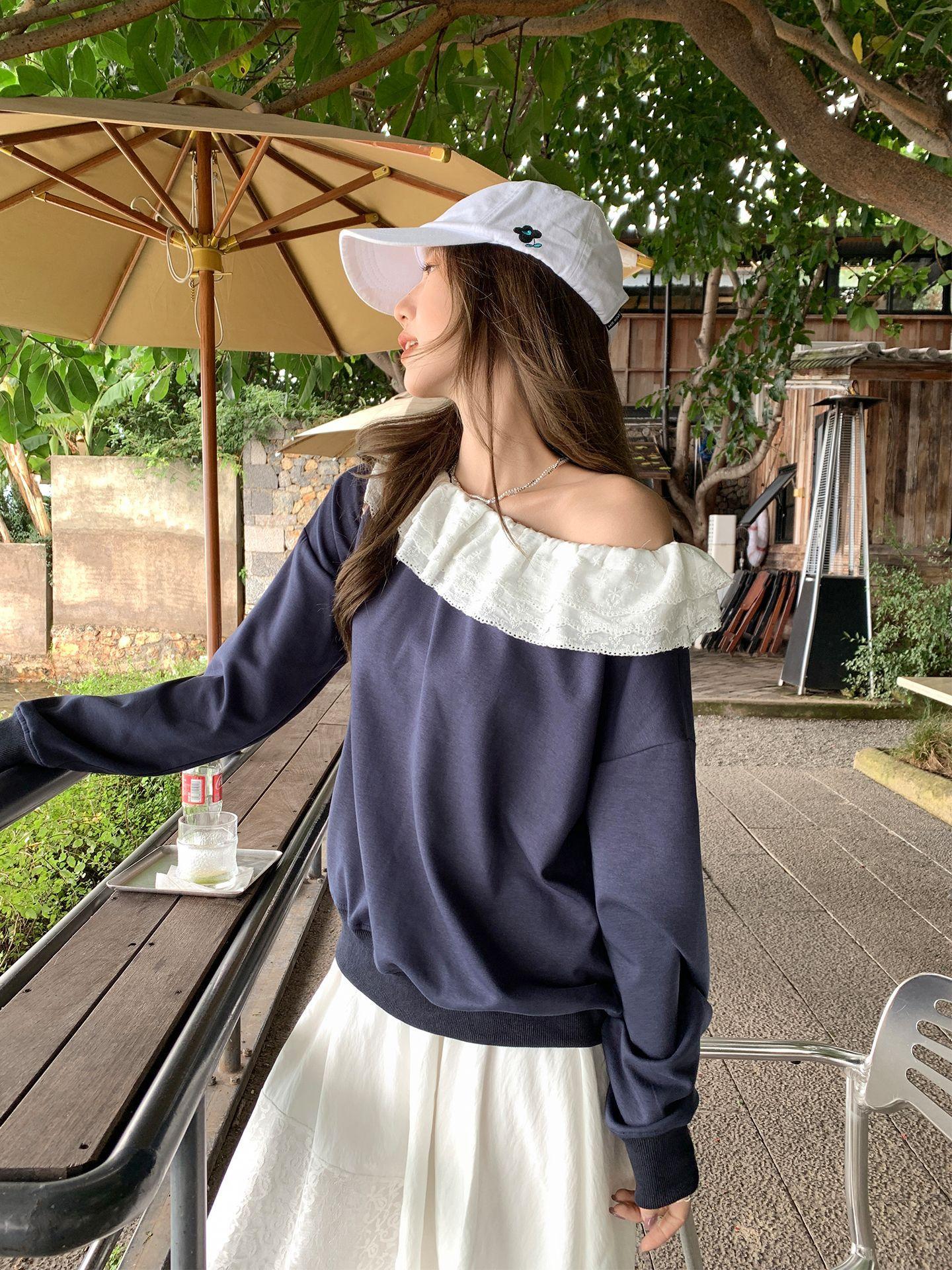 Navy blue one-word shoulder lace splicing long-sleeved sweater women s autumn new off-the-shoulder loose bottoming shirt top L темно-синього кольору
Navy blue one-word shoulder lace splicing long-sleeved sweater women s autumn new off-the-shoulder loose bottoming shirt top L темно-синього кольору