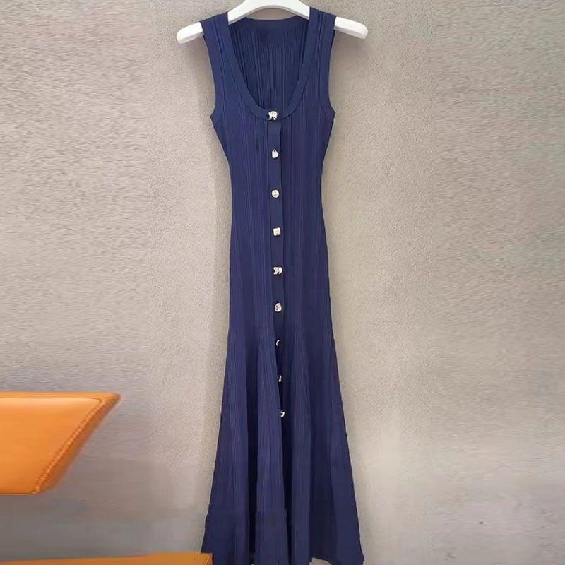 Yuan Quality Summer French Style SP Hepburn Qianjin Socialite U Collar Sleeveless Knitting Dress Sexy Slim Hip Dress Navy blue S
Yuan Quality Summer French Style SP Hepburn Qianjin Socialite U Collar Sleeveless Knitting Dress Sexy Slim Hip Dress Navy blue S