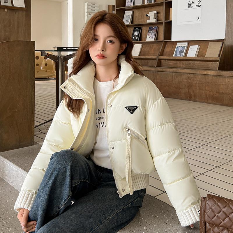 Осінньо-зимова коротка бавовняна куртка великих розмірів Жіноча куртка зі стоячим коміром і зрощенням ниток Модна бавовняна куртка зі старіючим характером 2XL бежевий
Осінньо-зимова коротка бавовняна куртка великих розмірів Жіноча куртка зі стоячим коміром і зрощенням ниток Модна бавовняна куртка зі старіючим характером 2XL бежевий