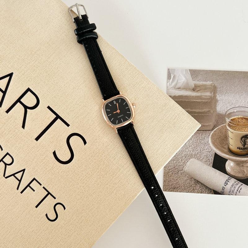 Watch Female Niche Light Luxury Female Student Literary And Simple Temperament Wind Small Square Watch Belt Women S Quartz Watch
Watch Female Niche Light Luxury Female Student Literary And Simple Temperament Wind Small Square Watch Belt Women S Quartz Watch