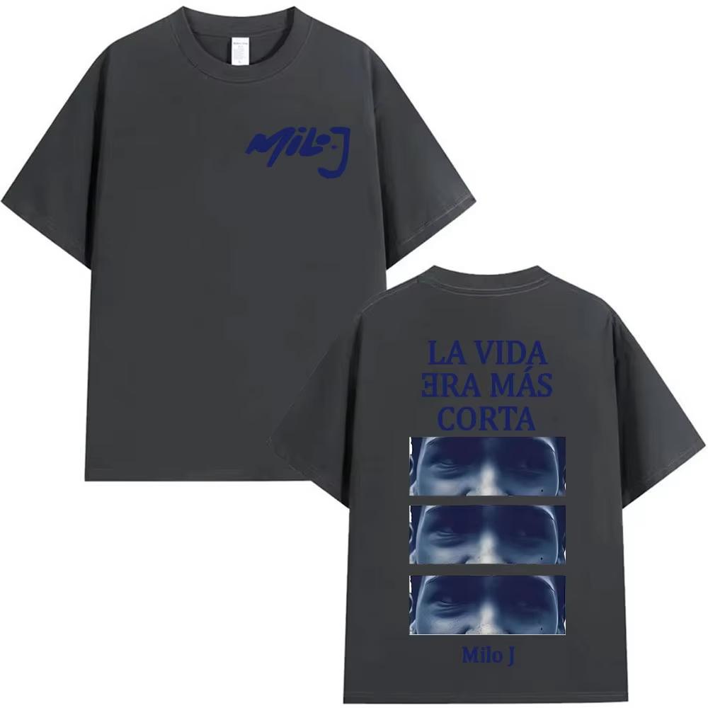 Rapper Milo J La Vida Era Mas Corta 2026 Album Tshirt Men Hip Hop Pop Music Clothing Tshirts Fashion Oversized Cotton T Shirts 3XL
Rapper Milo J La Vida Era Mas Corta 2026 Album Tshirt Men Hip Hop Pop Music Clothing Tshirts Fashion Oversized Cotton T Shirts 3XL
