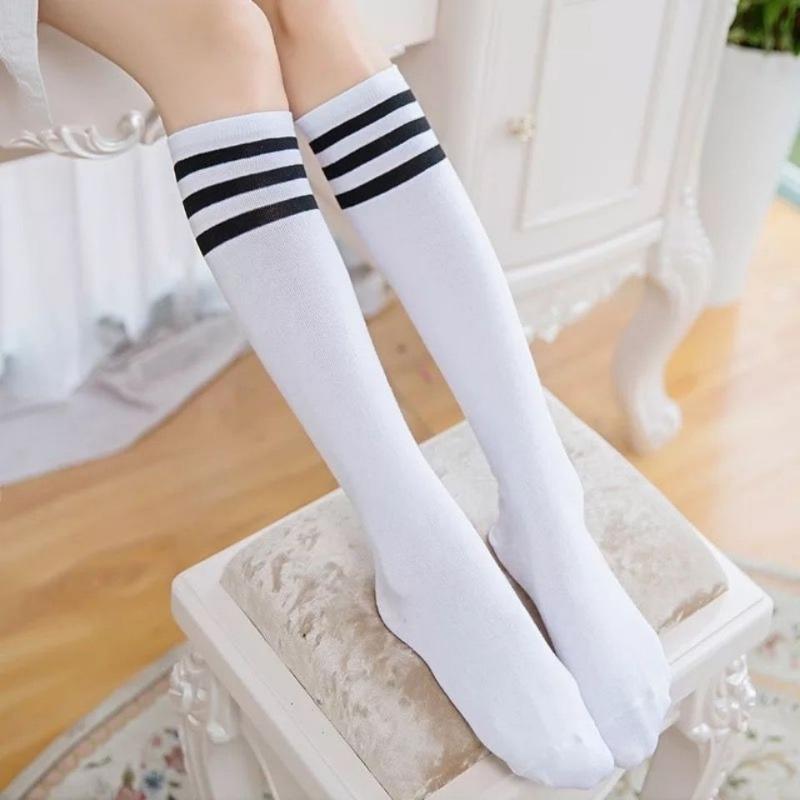 Three-bar Calf Socks, College-style Knee-high Socks, Sports Event Socks, Sweat-absorbing and Quick-drying 1 pair
Three-bar Calf Socks, College-style Knee-high Socks, Sports Event Socks, Sweat-absorbing and Quick-drying 1 pair