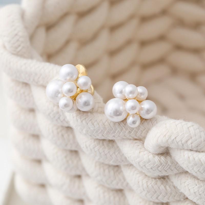 Luxurious French Pearl Firework Retro Earrings: Painless Mosquito Coil Ear Clips for Women s Elegance
Luxurious French Pearl Firework Retro Earrings: Painless Mosquito Coil Ear Clips for Women s Elegance