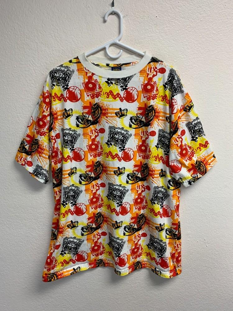 Vintage Give Me Face Men039;s T-Shirt Size XL Hip Hop All Over Print 90s Y2K EUC Unisex T-Shirt XXXXL
Vintage Give Me Face Men039;s T-Shirt Size XL Hip Hop All Over Print 90s Y2K EUC Unisex T-Shirt XXXXL