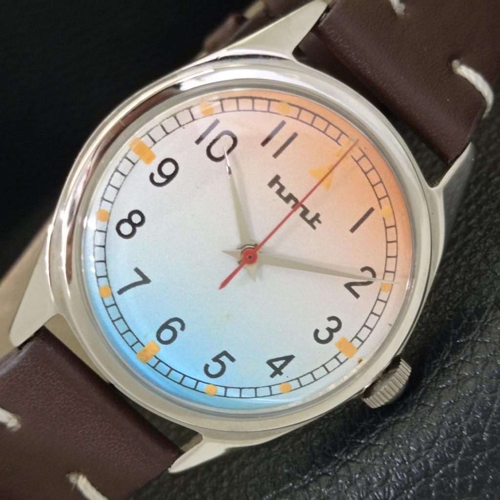 INDIAN VINTAGE HMT HAND-WINDING MENS WRIST WATCH a702805-1 R211-a702805
INDIAN VINTAGE HMT HAND-WINDING MENS WRIST WATCH a702805-1 R211-a702805