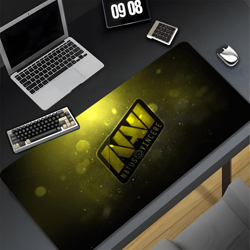 N-Navi CSGO S1mple Простий килимок для миші XXL Геймерський ігровий ПК Комп ютер Отаку Заблокований край Зроби сам Індивідуальне фото Ноутбук Ноутбук Стіл Ма 600x300x2mm
N-Navi CSGO S1mple Простий килимок для миші XXL Геймерський ігровий ПК Комп ютер Отаку Заблокований край Зроби сам Індивідуальне фото Ноутбук Ноутбук Стіл Ма 600x300x2mm