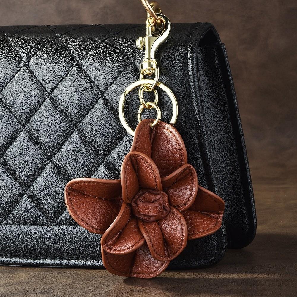 Fashion Artificial Leather Camellia Key Chain Exquisite Creative Flower Keychain Pretty Retro Aesthetic Bag Charms Pendant Gift кофейный
Fashion Artificial Leather Camellia Key Chain Exquisite Creative Flower Keychain Pretty Retro Aesthetic Bag Charms Pendant Gift кофейный