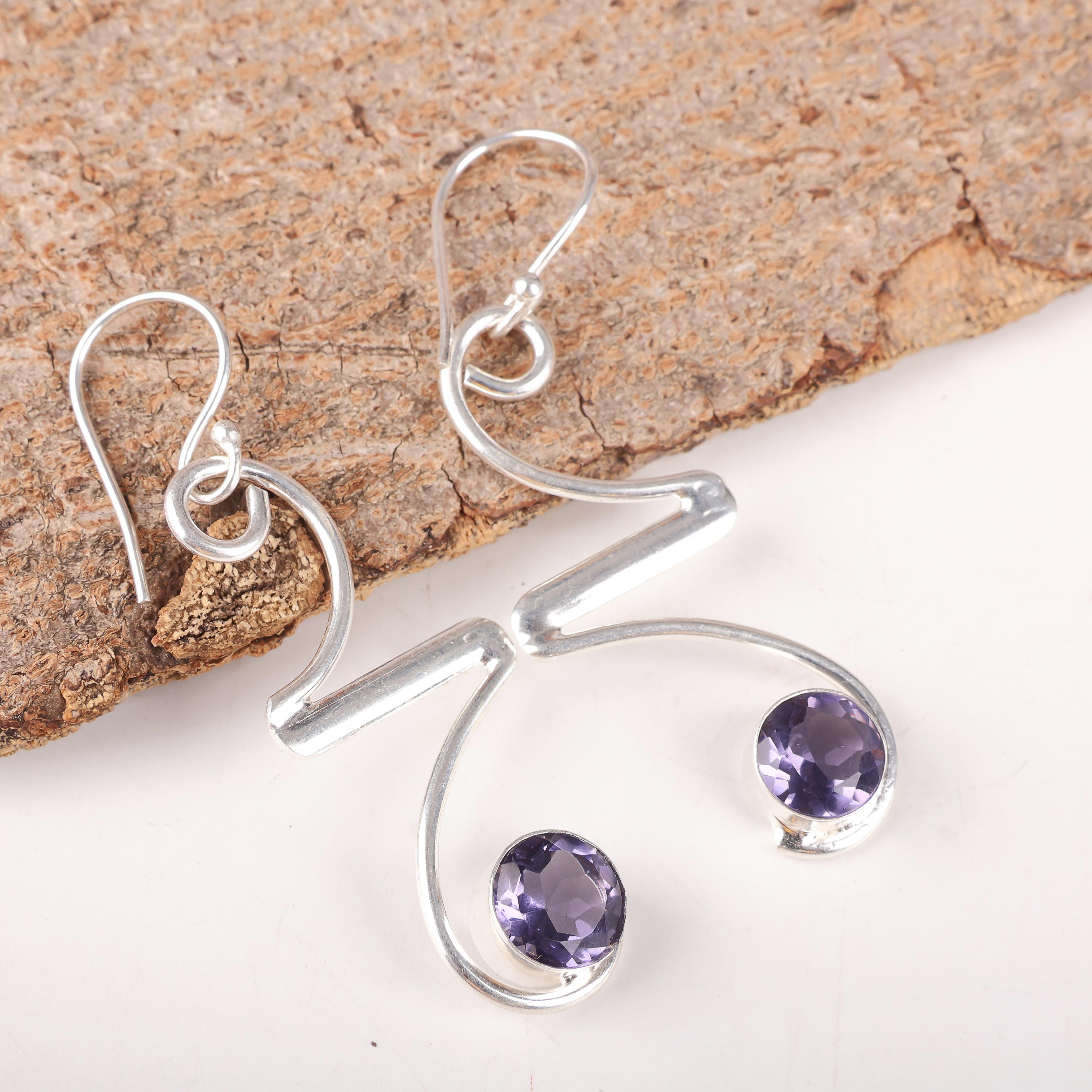 Iolite Gemstone Jewelry, 925 Solid Sterling Silver Earrings, Beautiful Handmade Earrings For Wedding Gift 2.35 Inches фіолетовий
Iolite Gemstone Jewelry, 925 Solid Sterling Silver Earrings, Beautiful Handmade Earrings For Wedding Gift 2.35 Inches фіолетовий