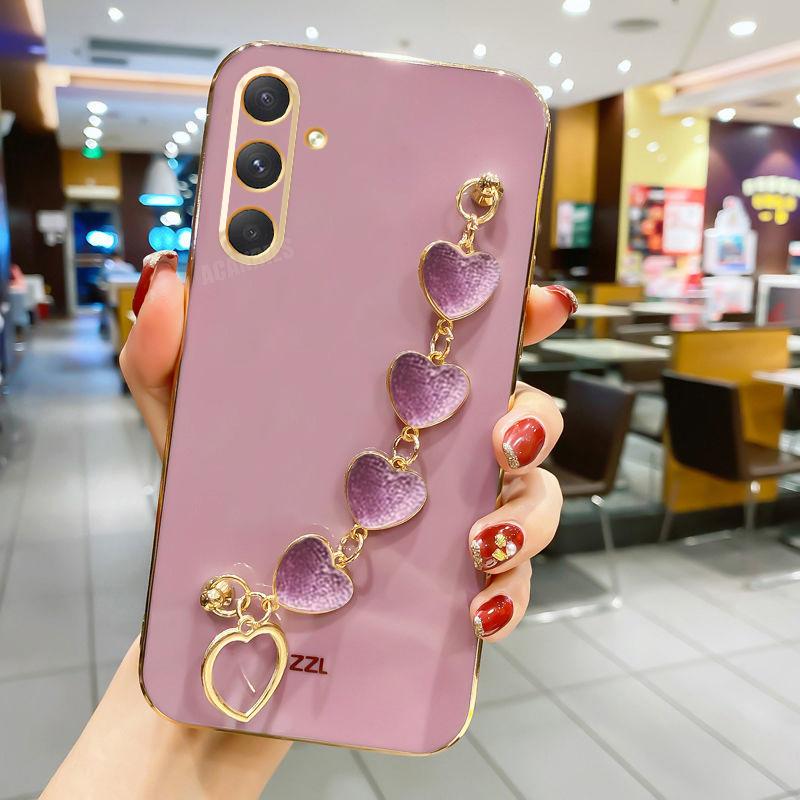 A 54 34 14 Love Heart Bracelet Plating Case For Samsung Galaxy A54 A34 A14 M52 M53 A13 5g A04 Chain Cover A04s A13 5G
A 54 34 14 Love Heart Bracelet Plating Case For Samsung Galaxy A54 A34 A14 M52 M53 A13 5g A04 Chain Cover A04s A13 5G