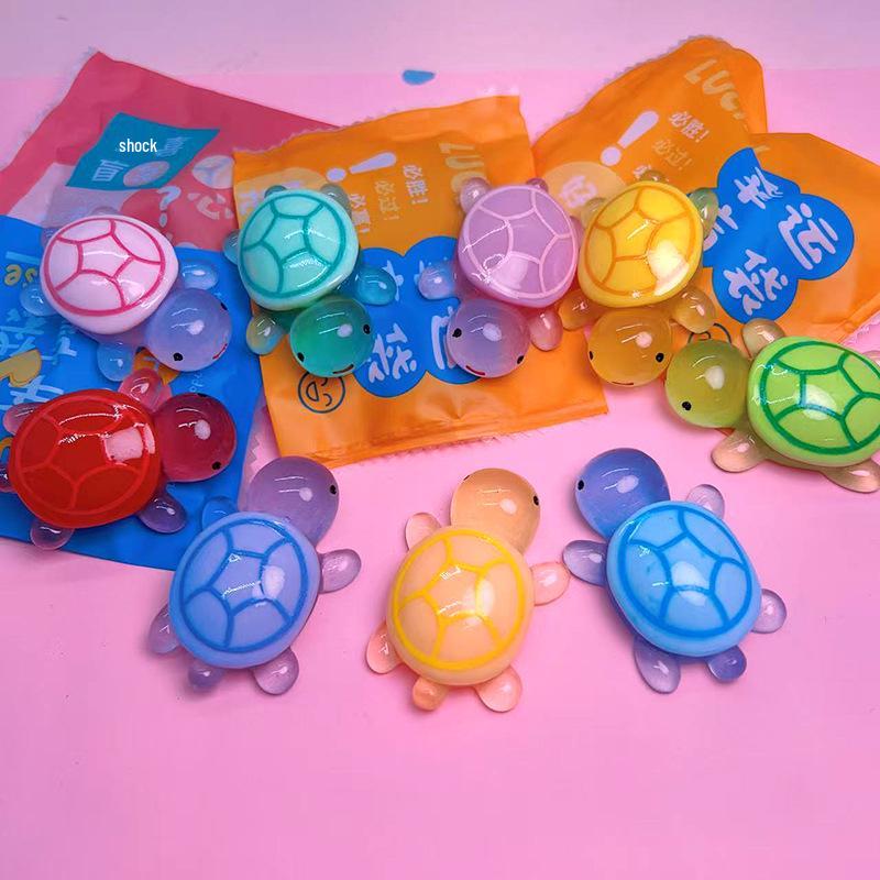 Светящаяся фигурка мультяшной черепашки из смолы, DIY распаковка, игра вслепую
Светящаяся фигурка мультяшной черепашки из смолы, DIY распаковка, игра вслепую