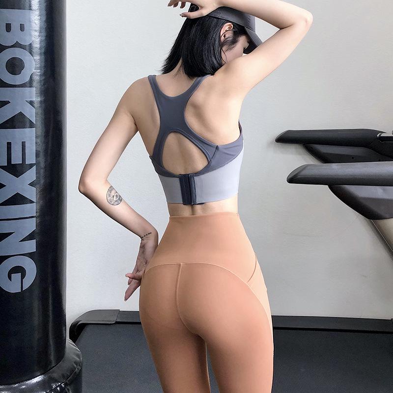 Женский ударопрочный спортивный бюстгальтер с перекрестными бретелями на спине для тренировок, бега, фитнеса, йоги - цельный, со сборками. Extra Large
Женский ударопрочный спортивный бюстгальтер с перекрестными бретелями на спине для тренировок, бега, фитнеса, йоги - цельный, со сборками. Extra Large