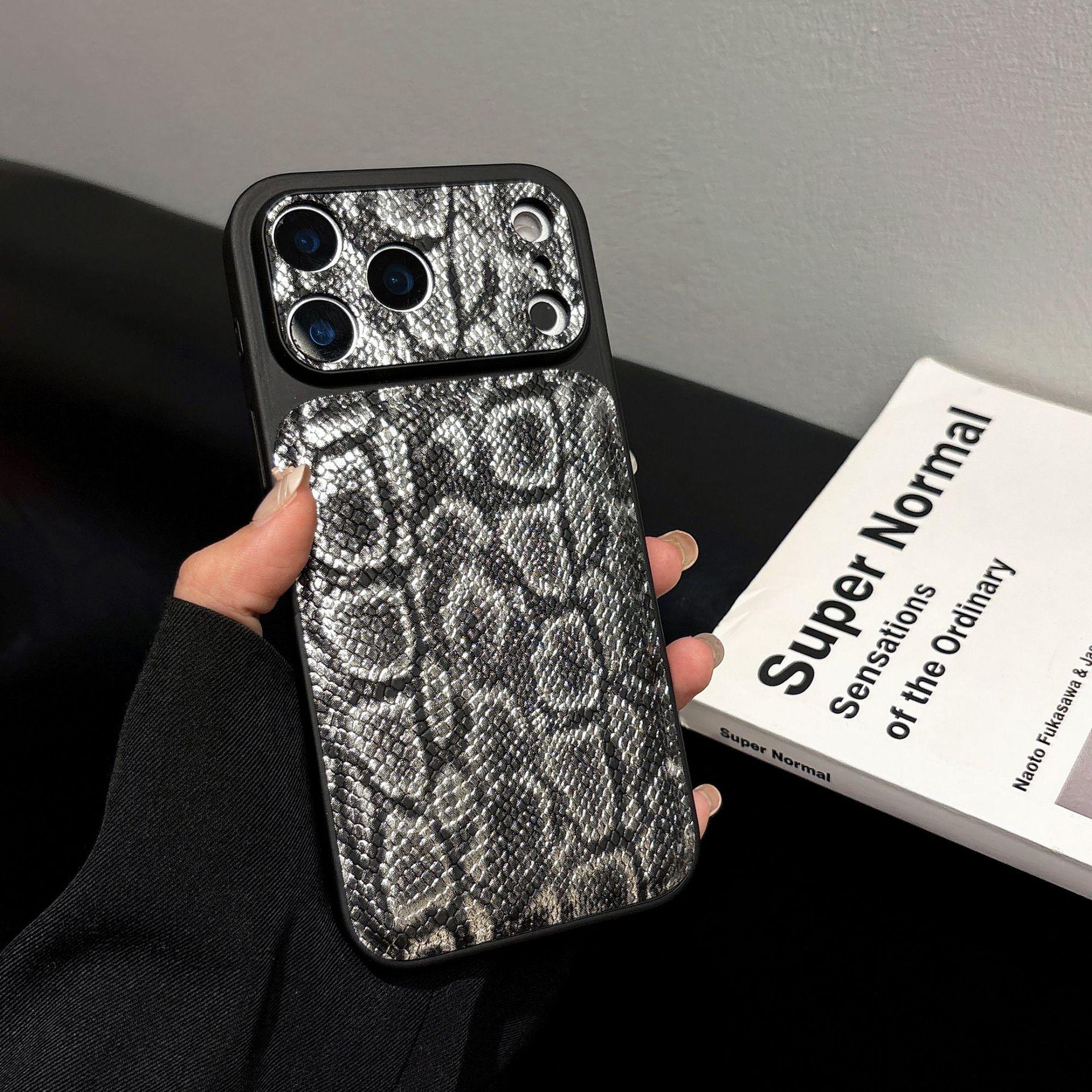 Luxury Snake Skin Texture Case for iPhone 16 Pro Max/17 with Large Window 16 Pro Max
Luxury Snake Skin Texture Case for iPhone 16 Pro Max/17 with Large Window 16 Pro Max