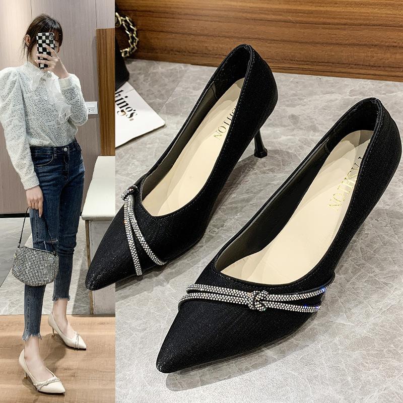 Women s fashion black professional high heels new pointed thin heels evening French style not tired feet temperament single shoes 40 чорний
Women s fashion black professional high heels new pointed thin heels evening French style not tired feet temperament single shoes 40 чорний