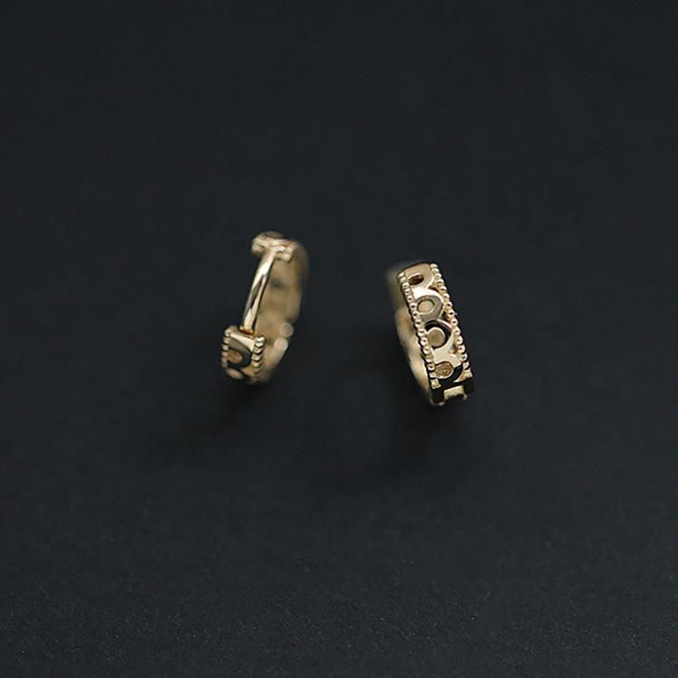 925 Sterling Silver Gold-Plated Hollow Design Ear Cuffs - Versatile Retro Earrings for Women 925 Silver
925 Sterling Silver Gold-Plated Hollow Design Ear Cuffs - Versatile Retro Earrings for Women 925 Silver