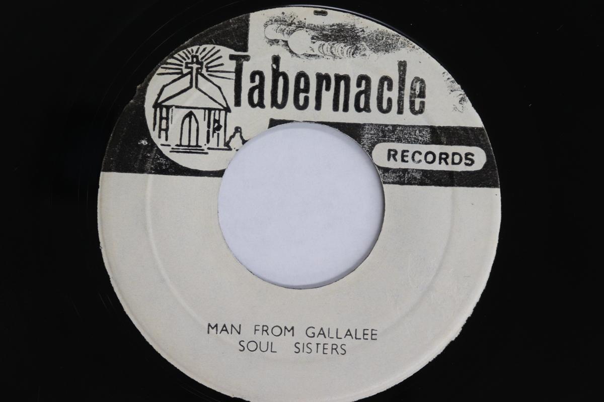 7inch Record SOUL SISTERS Man From Gallalee Jesus Is Mine NONE TABERNACLE 1968 Jamaica Reggae Ska Dub Used
7inch Record SOUL SISTERS Man From Gallalee Jesus Is Mine NONE TABERNACLE 1968 Jamaica Reggae Ska Dub Used