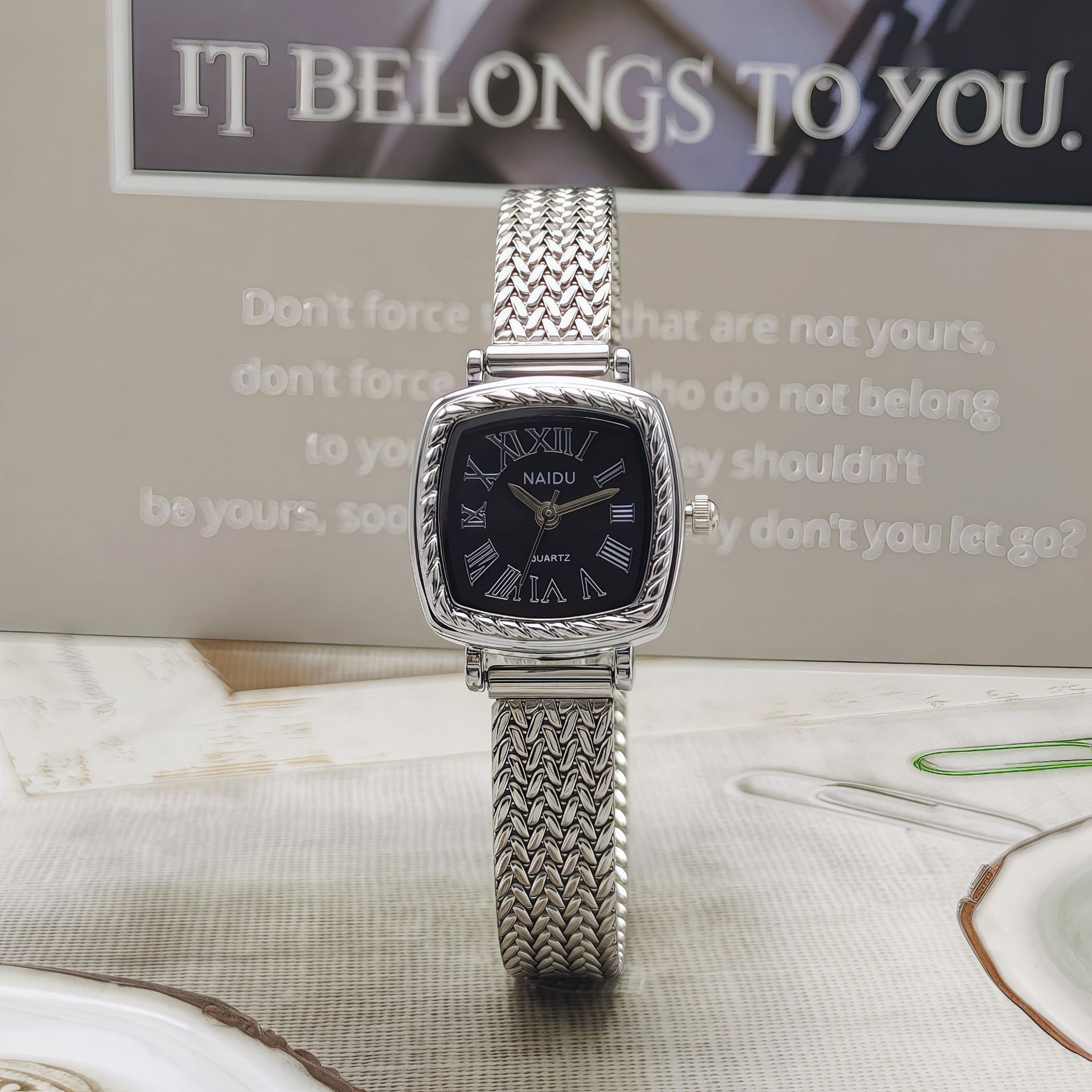 Винтажные Изысканные Часы из Нержавеющей Стали Женские Наручные Часы Модные Роскошные Часы Подарок Женские Кварцевые Часы Relojes Para Mujer
Винтажные Изысканные Часы из Нержавеющей Стали Женские Наручные Часы Модные Роскошные Часы Подарок Женские Кварцевые Часы Relojes Para Mujer