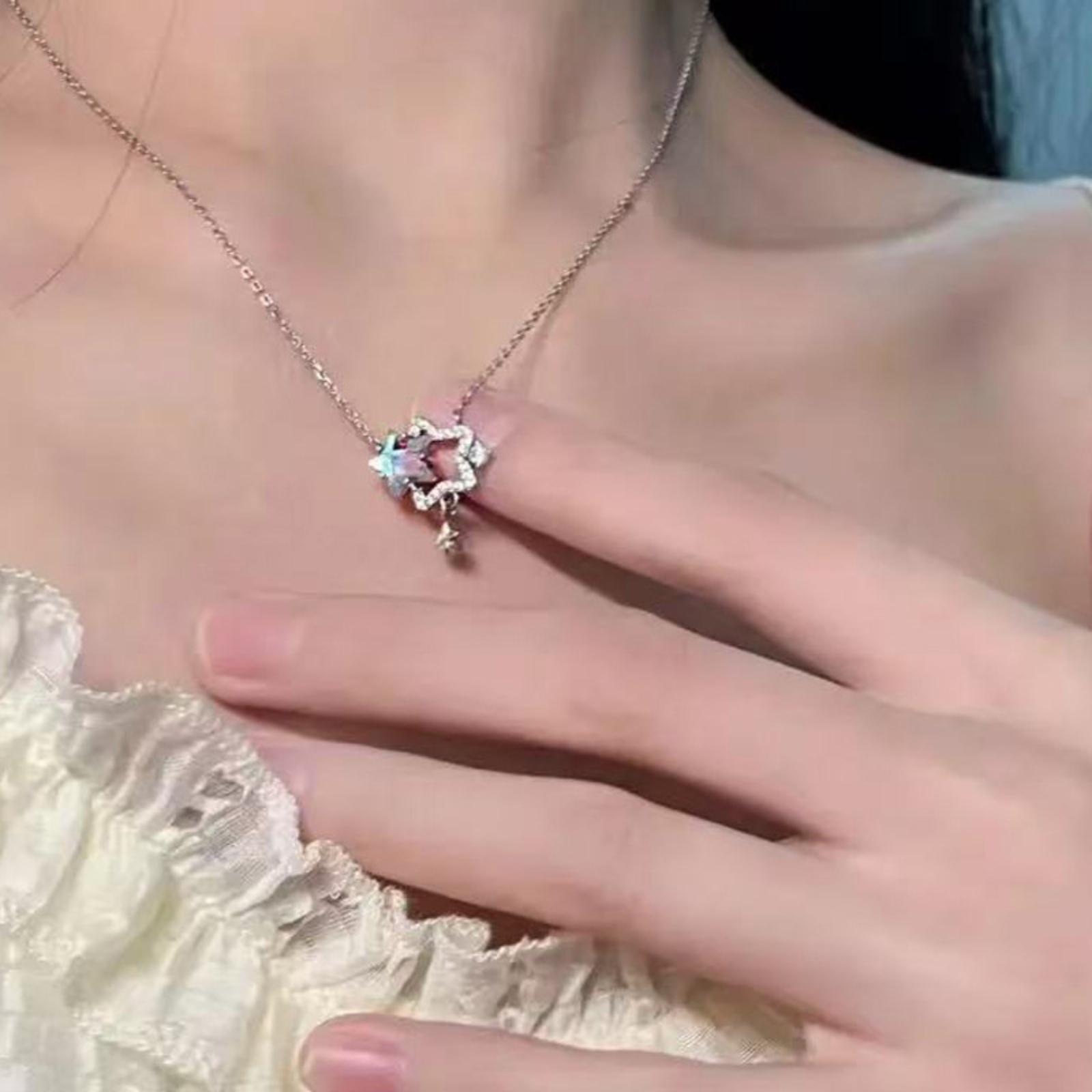 Модное колье на ключицу для мужчин и женщин One Size
Модное колье на ключицу для мужчин и женщин One Size