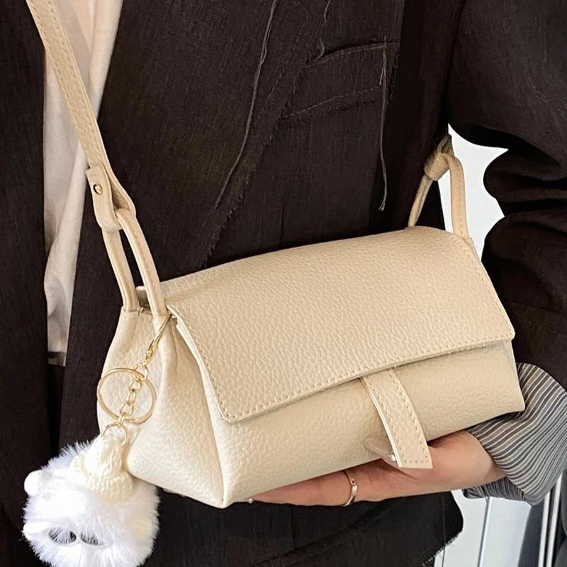 Women Designer Small Square Bag PU Leather Pillow Crossbody Shoulder Bag East-West Large Capacity Versatile Daily Purse
Women Designer Small Square Bag PU Leather Pillow Crossbody Shoulder Bag East-West Large Capacity Versatile Daily Purse