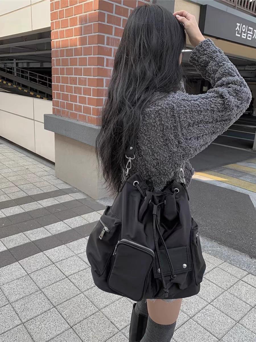 Korean Drawstring Black Tote Bag Women Multifunctional Large Capacity Y2k Mochilas Mujer Ladies Commuter Hot Girl Shoulder Bags 34x31x13cm чорний
Korean Drawstring Black Tote Bag Women Multifunctional Large Capacity Y2k Mochilas Mujer Ladies Commuter Hot Girl Shoulder Bags 34x31x13cm чорний