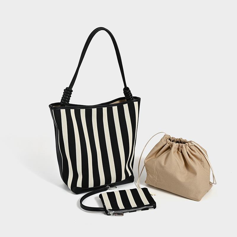 Women Tote Bag Striped SOFT Leather Casual Fashionable Simple Shoulder Bag Large Capacity Purses and Handbags Female Bucket Bags
Women Tote Bag Striped SOFT Leather Casual Fashionable Simple Shoulder Bag Large Capacity Purses and Handbags Female Bucket Bags