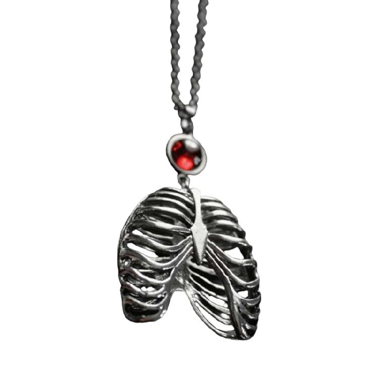 Детальний металевий готичний нашийник з підвіскою-серцем, ідеальний для гардеробу в темній естетиці
Детальний металевий готичний нашийник з підвіскою-серцем, ідеальний для гардеробу в темній естетиці