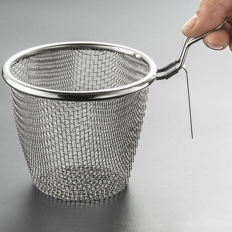 Stainless Steel Fine Wire Mesh Colander Strainer Kitchen Hot Frying Pan Filter Basket Sieve Dryer for Vegetable China Mainland
Stainless Steel Fine Wire Mesh Colander Strainer Kitchen Hot Frying Pan Filter Basket Sieve Dryer for Vegetable China Mainland