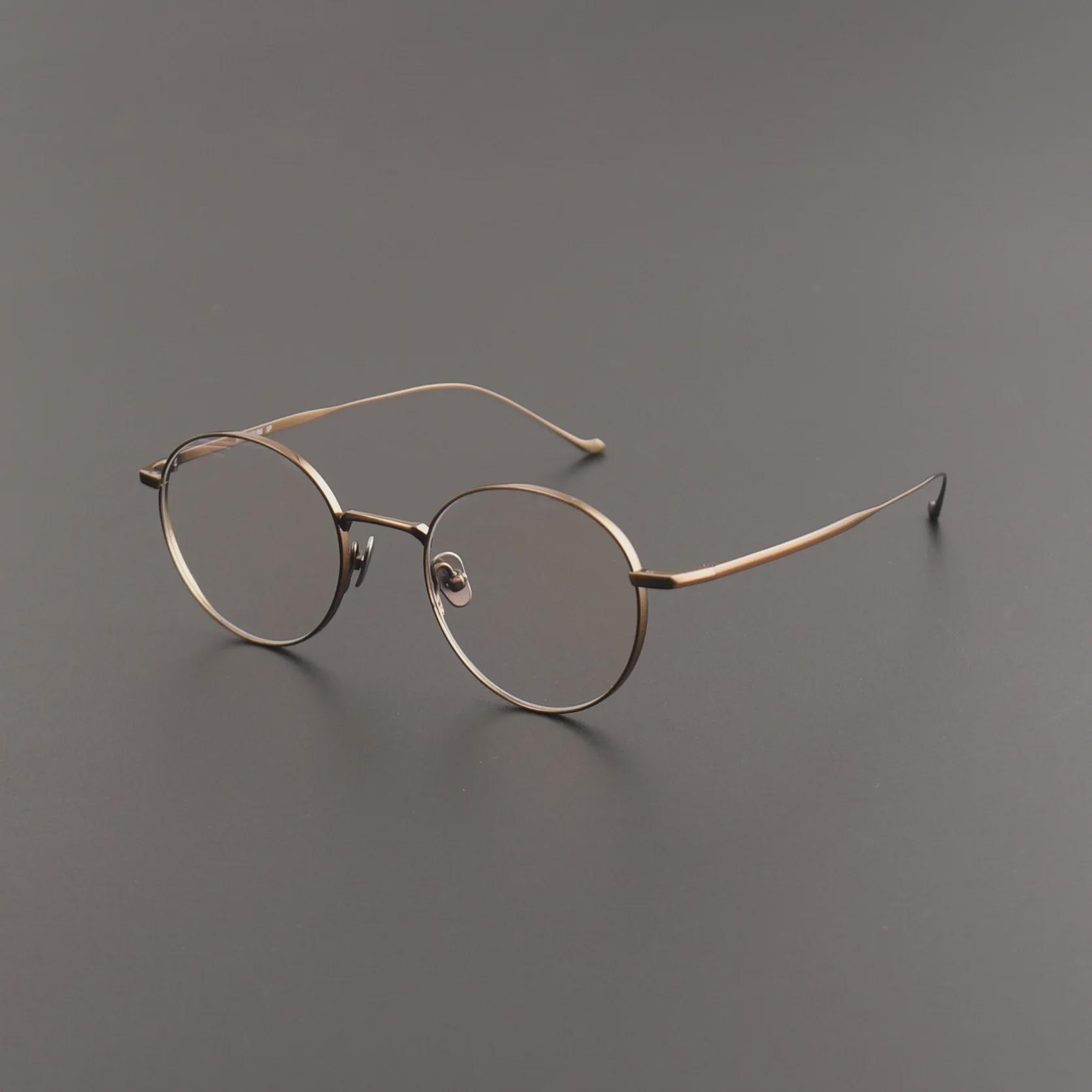 Сверхлегкая круглая оправа для очков из чистого титана в стиле ретро для мужчин и женщин
Сверхлегкая круглая оправа для очков из чистого титана в стиле ретро для мужчин и женщин