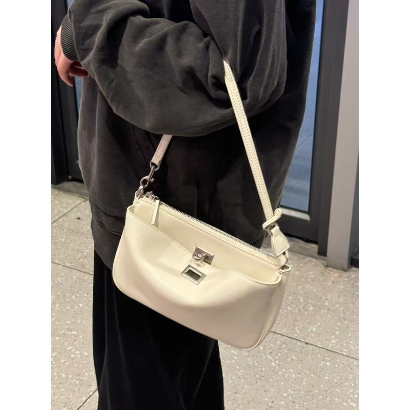 Underarm bag women s new high-end rodeo niche design leather versatile casual shoulder messenger bag 22*13*5cm
Underarm bag women s new high-end rodeo niche design leather versatile casual shoulder messenger bag 22*13*5cm