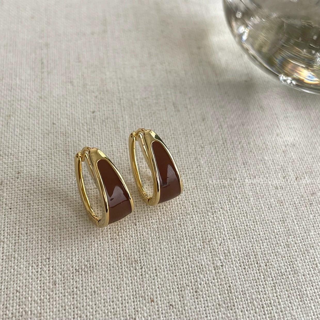 1 Pair Minimalist Geometric Small Circle Earrings, Women s Daily Versatile Party Luxury Fashion Earrings коричневий
1 Pair Minimalist Geometric Small Circle Earrings, Women s Daily Versatile Party Luxury Fashion Earrings коричневий