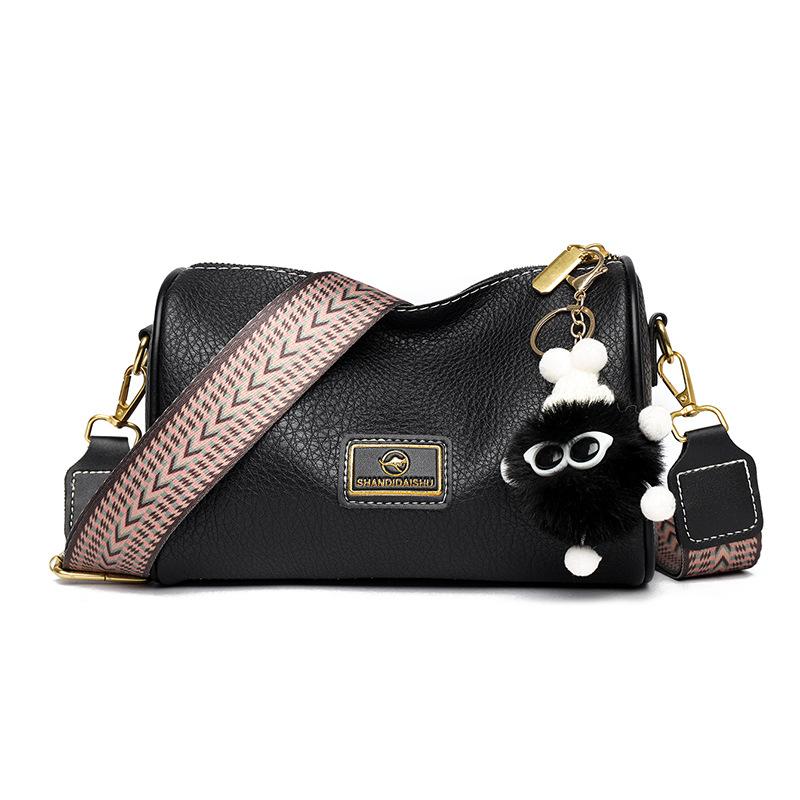 Сумка женская новый дизайн чувство багет на плечо сейчас популярна широкополосная косая маленькая сумка-подушка чёрный
Сумка женская новый дизайн чувство багет на плечо сейчас популярна широкополосная косая маленькая сумка-подушка чёрный