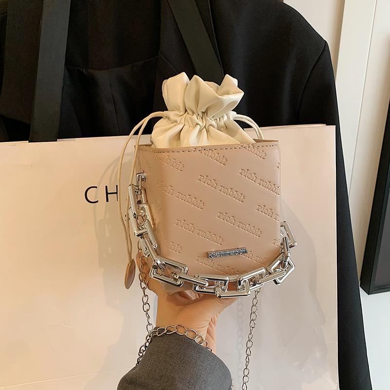 Small Fresh Foreign Style Drawstring Single Shoulder Messenger Bag Women S Leisure Bag Popular Small Square Bag коричневый
Small Fresh Foreign Style Drawstring Single Shoulder Messenger Bag Women S Leisure Bag Popular Small Square Bag коричневый