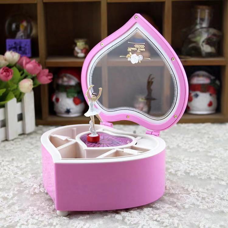 Cartoon Love Heart Spinning Dancing Ballet Girl Music Box Creative Eight-Note Music Box Couple Birthday Gift Desktop Decoration розовый
Cartoon Love Heart Spinning Dancing Ballet Girl Music Box Creative Eight-Note Music Box Couple Birthday Gift Desktop Decoration розовый