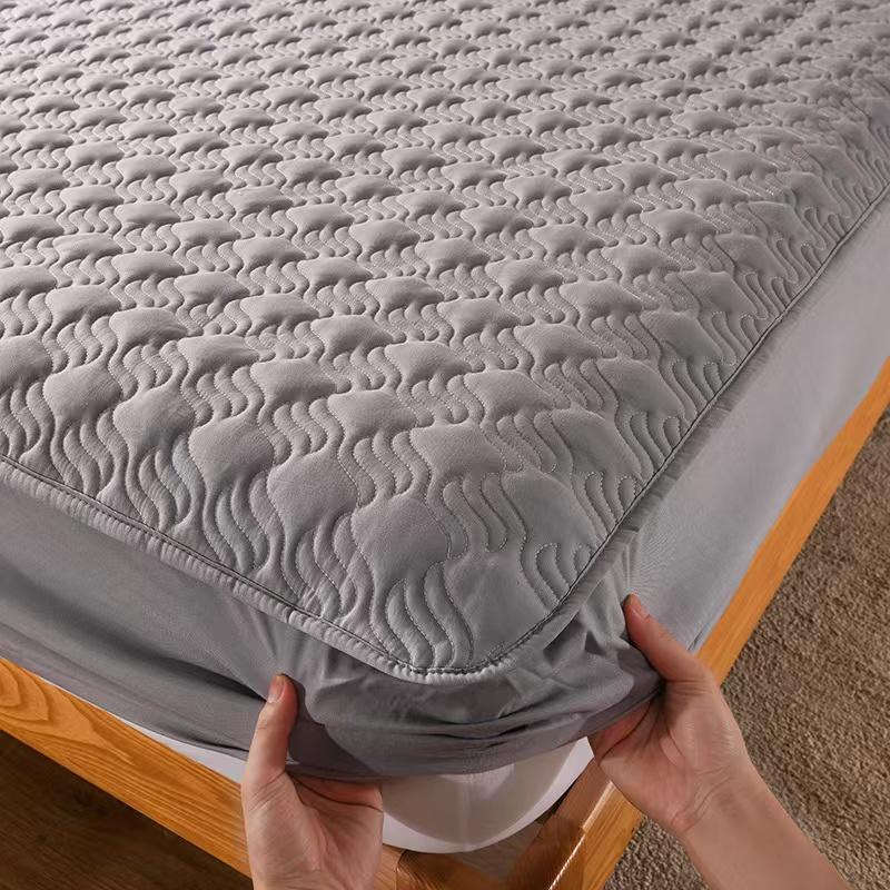 Стеганый наматрасник для матери и ребенка, антибактериальный противоклещевой простынь, утолщенный универсальный защитный чехол для кровати 90x200x30cm
Стеганый наматрасник для матери и ребенка, антибактериальный противоклещевой простынь, утолщенный универсальный защитный чехол для кровати 90x200x30cm