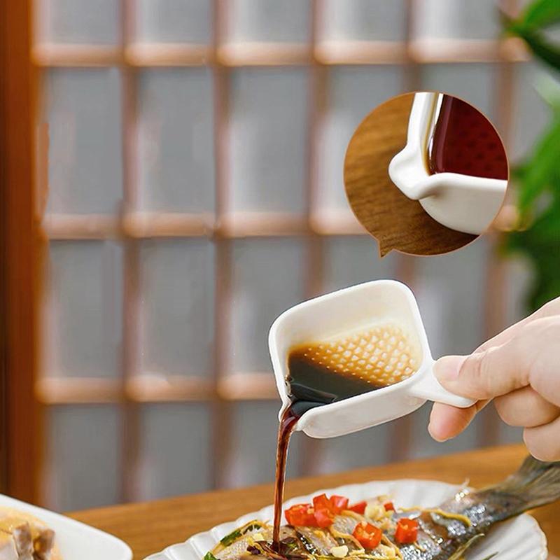 Seasoning Dish Plastic Soy Sauce Dish Dip Vinegar Plate Plate Pot Dipping Sauce Seasoning Bowl Bone Spitting Dish Plate 1pcs
Seasoning Dish Plastic Soy Sauce Dish Dip Vinegar Plate Plate Pot Dipping Sauce Seasoning Bowl Bone Spitting Dish Plate 1pcs