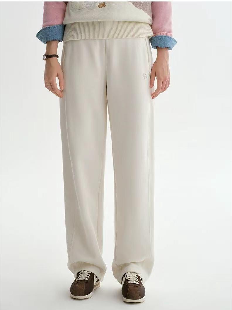 2025 Autumn/Winter College Style Embroidered Velvet Banana Pants L
2025 Autumn/Winter College Style Embroidered Velvet Banana Pants L