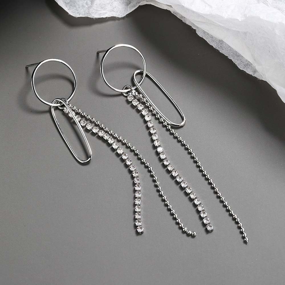 Girls Long Tassel Women Round Circle Zircon Fashion Jewelry Chain Earrings Dangle Earrings Copper серебряный
Girls Long Tassel Women Round Circle Zircon Fashion Jewelry Chain Earrings Dangle Earrings Copper серебряный