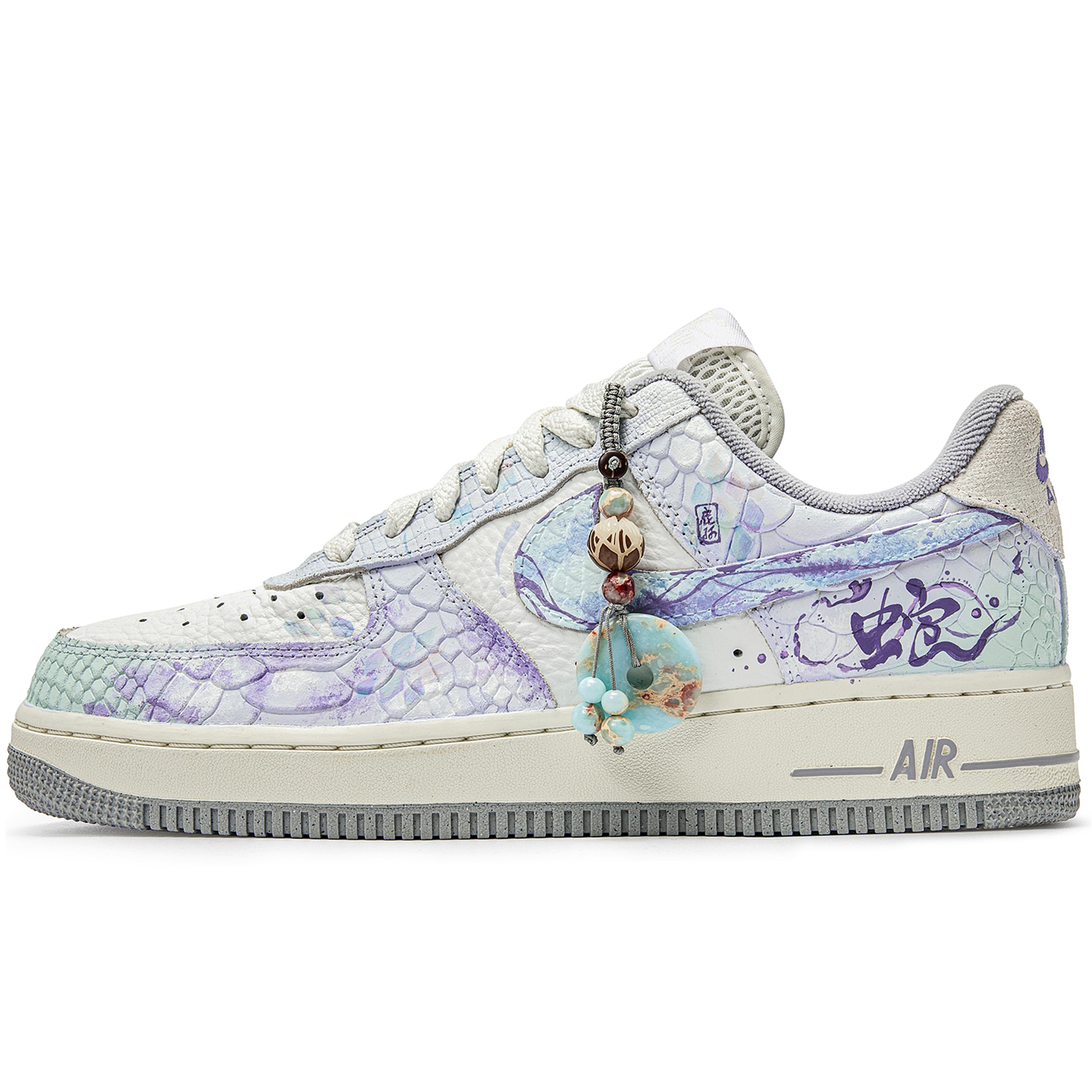 Nike Air Force 1 Slip Resistant Low top Skateboard Shoes Women s Blue Purple DX2678-100(Team739-) 40
Nike Air Force 1 Slip Resistant Low top Skateboard Shoes Women s Blue Purple DX2678-100(Team739-) 40