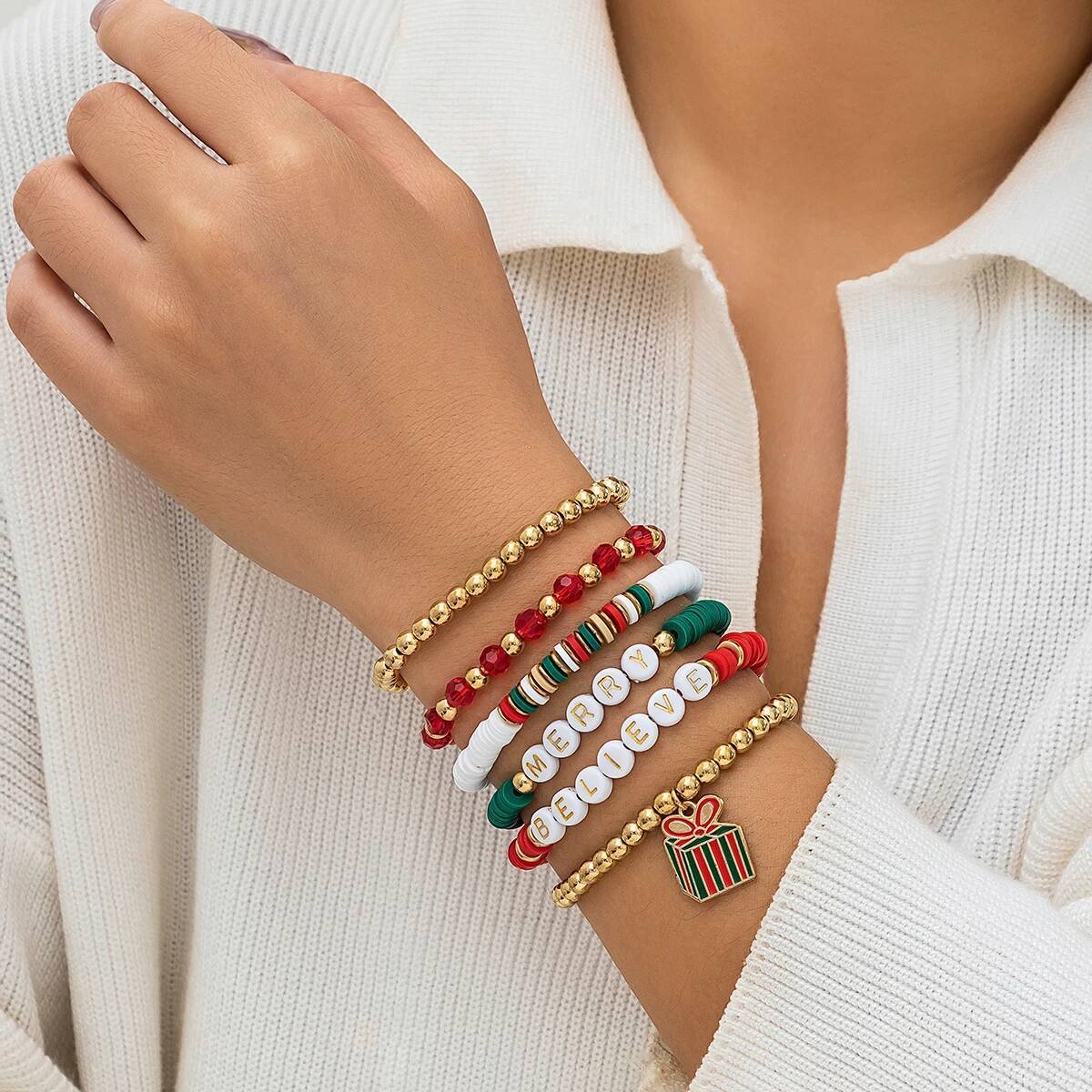 SHIXIN New Fashion Christmas Bracelets Set Women Christmas Tree Santa Claus Snowman Pendant Bracelet Elasticity Beaded Bangle
SHIXIN New Fashion Christmas Bracelets Set Women Christmas Tree Santa Claus Snowman Pendant Bracelet Elasticity Beaded Bangle