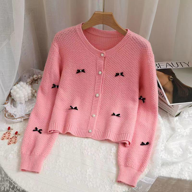 Корейский кардиган свитер круглая шея бант вязаная куртка женщины 2022 весна и осень свободная жемчужная пуговица свитер кардиган топ 
Корейский кардиган свитер круглая шея бант вязаная куртка женщины 2022 весна и осень свободная жемчужная пуговица свитер кардиган топ