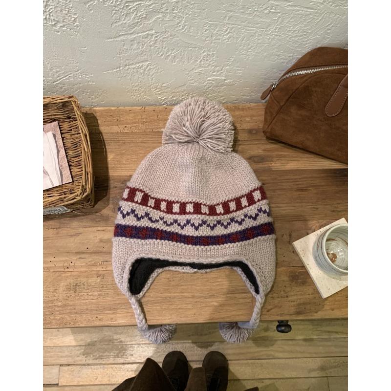 Autumn Atmosphere Fair Isle Style Knitted Ear Hanging Fur Ball Cap for Winter Warmth and Ear Protection Contrasting Color and Versatile Niche Design 55-59(cm)
Autumn Atmosphere Fair Isle Style Knitted Ear Hanging Fur Ball Cap for Winter Warmth and Ear Protection Contrasting Color and Versatile Niche Design 55-59(cm)
