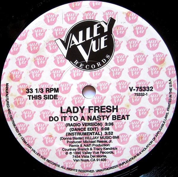 12-дюймовая пластинка LADY FRESH - Do It To A Nasty Beat / Bad 2 The B V75332 Valley Vue Reco 1990 US Танцевальная и Электронная Б/У
12-дюймовая пластинка LADY FRESH - Do It To A Nasty Beat / Bad 2 The B V75332 Valley Vue Reco 1990 US Танцевальная и Электронная Б/У