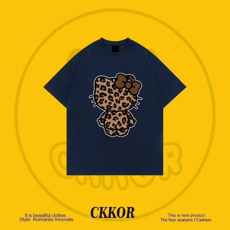 2026 American trendy leopardpatterned KT cat Tshirt for Women suitable for summer loosefitting and fashionable design S
2026 American trendy leopardpatterned KT cat Tshirt for Women suitable for summer loosefitting and fashionable design S