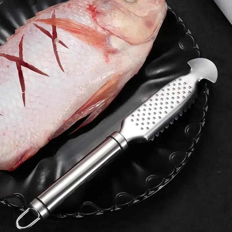 Stainless Steel Fish Bone Remover Fish Scales Scraping Graters Fast Cleaner Remove Skin Brush Peeler Scraper Tongs Tweezers Tool Striped Handle
Stainless Steel Fish Bone Remover Fish Scales Scraping Graters Fast Cleaner Remove Skin Brush Peeler Scraper Tongs Tweezers Tool Striped Handle
