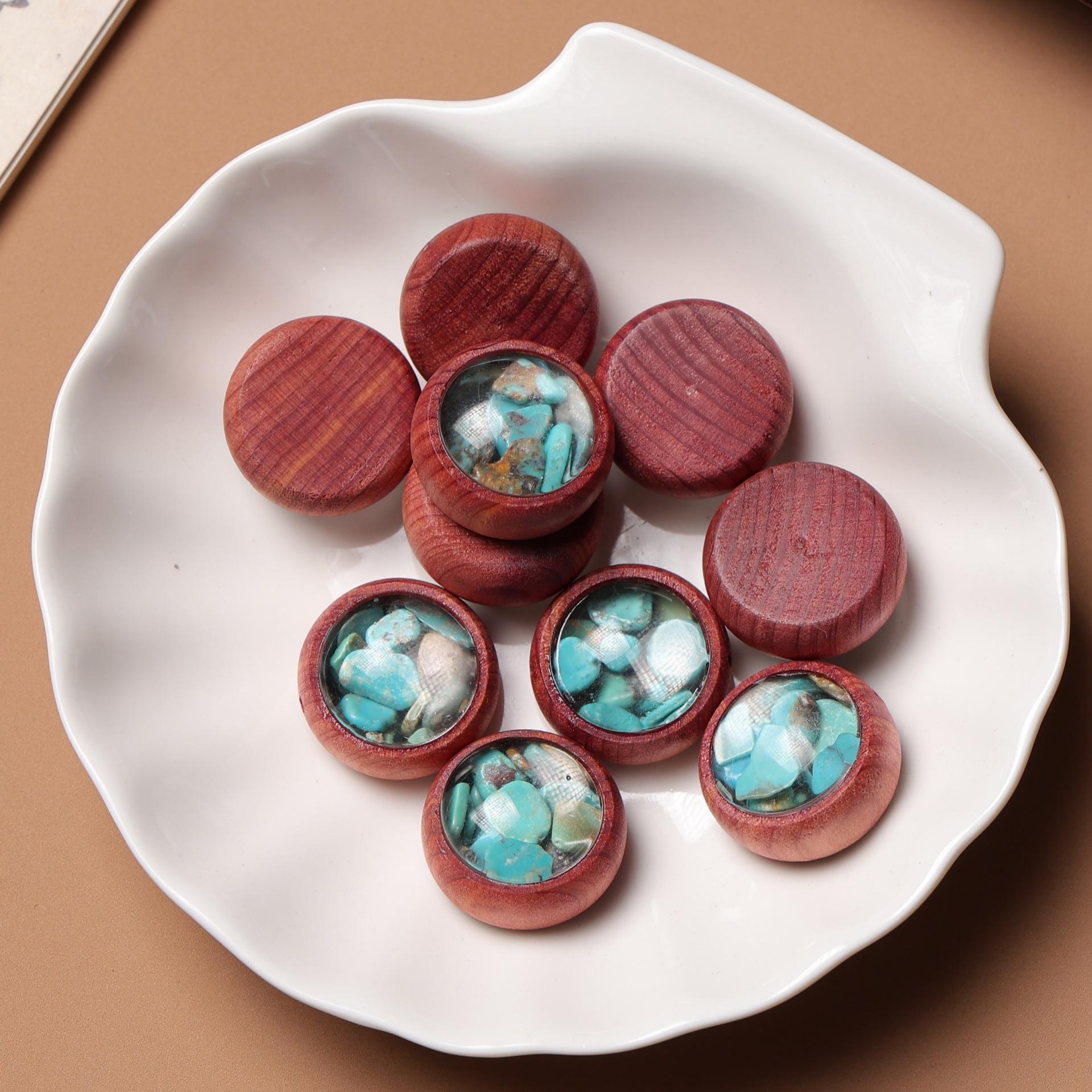 Blood Cypress Inlaid Crushed Stone Cartoon Charms & DIY Glass Jewelry Beads Pendants
Blood Cypress Inlaid Crushed Stone Cartoon Charms & DIY Glass Jewelry Beads Pendants
