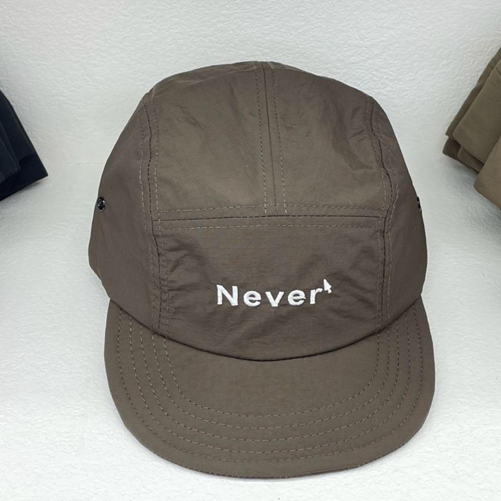 Letter Embroidery Sunscreen Hat Retro Sun Hat Creative Duck Tongue Hat Outdoor Sport кавовий
Letter Embroidery Sunscreen Hat Retro Sun Hat Creative Duck Tongue Hat Outdoor Sport кавовий