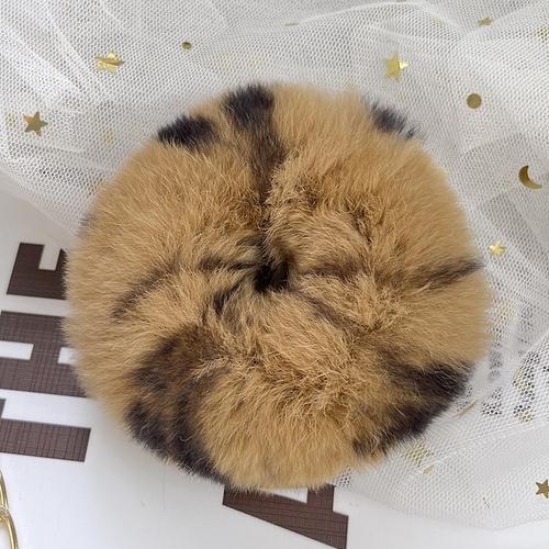 Интернет-знаменитости ins девушка плюшевые милые волосы кролика рекс кольцо для волос меховые настоящие веревки для волос эластичные аксессуары для волос женские.
Интернет-знаменитости ins девушка плюшевые милые волосы кролика рекс кольцо для волос меховые настоящие веревки для волос эластичные аксессуары для волос женские.