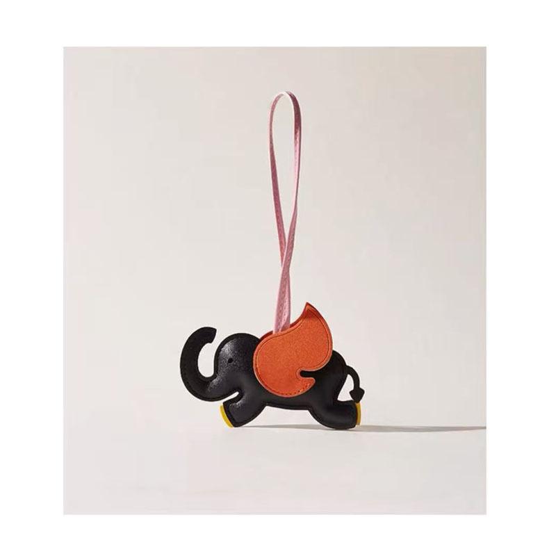 School Bag Backpack Charm Cute and Playful Leather Dumbo Bag Pendant Bag Charm Bag Accessories чёрный
School Bag Backpack Charm Cute and Playful Leather Dumbo Bag Pendant Bag Charm Bag Accessories чёрный