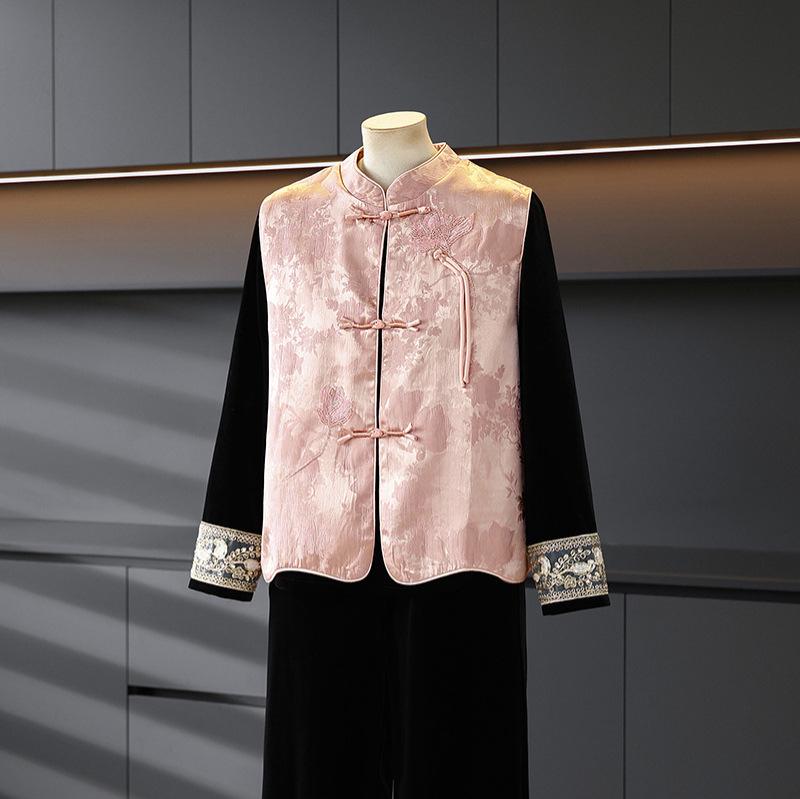 Mother s Day Chinese-Style Gold Velvet Spring Suit: Fashionable Printed Jacket and Wide-Legged Three-Piece Set for Middle-Aged and Elderly 4XL (recommended for 135-150 jin)
Mother s Day Chinese-Style Gold Velvet Spring Suit: Fashionable Printed Jacket and Wide-Legged Three-Piece Set for Middle-Aged and Elderly 4XL (recommended for 135-150 jin)